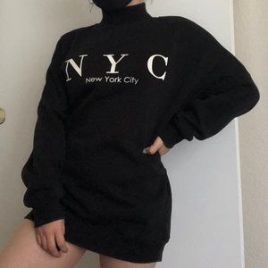 black new york city turtleneck sweater